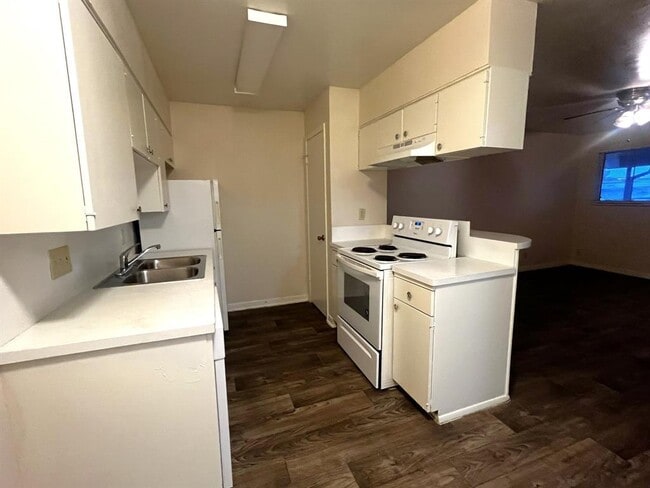 Foto del edificio - 1037 E 44th St