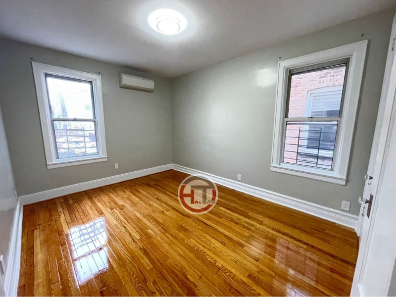 337 E 238th St Unit 1, The Bronx, NY 10470 Room for Rent in The Bronx, NY