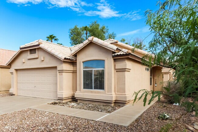 Foto del edificio - 8338 W Bluefield Ave