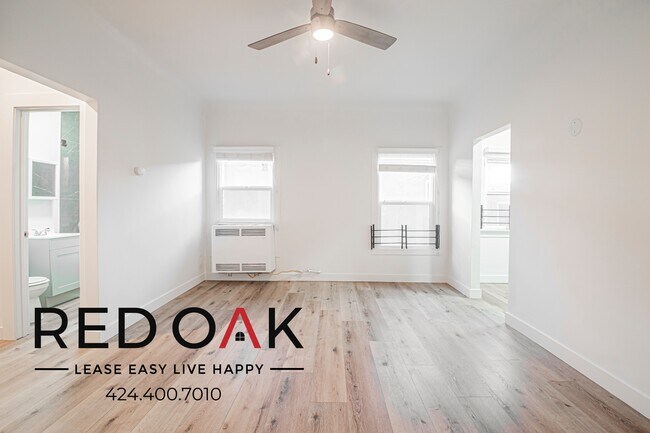 Foto del edificio - 247 S Alexandria Ave