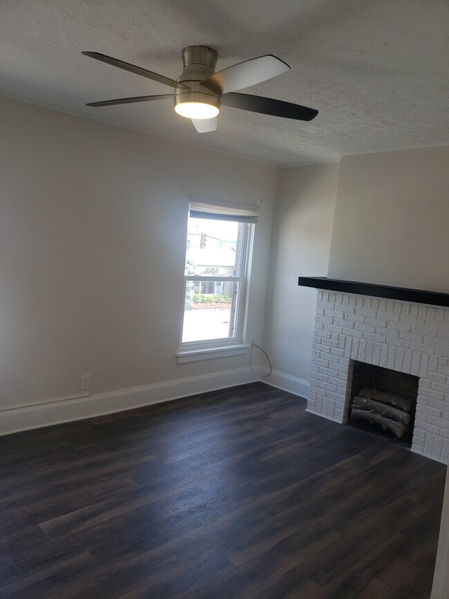 14999 Madison Ave, Lakewood, OH 44107 Apartments in Lakewood, OH