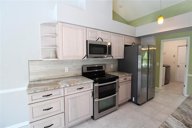 Foto del edificio - 9421 Fruitland Ave