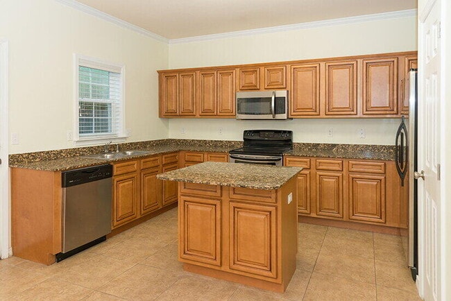 Building Photo - 1496 Bentley Cir