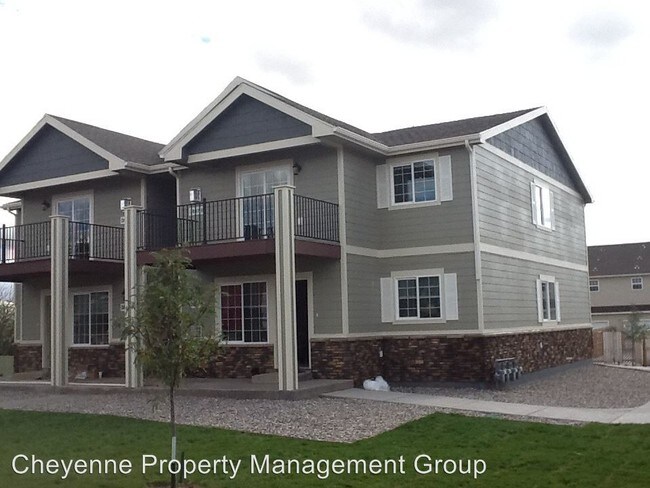 Building Photo - 3805 Victoria Dr