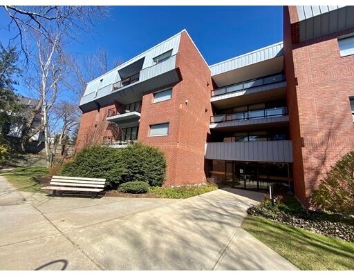 Foto principal - 65 Grove St