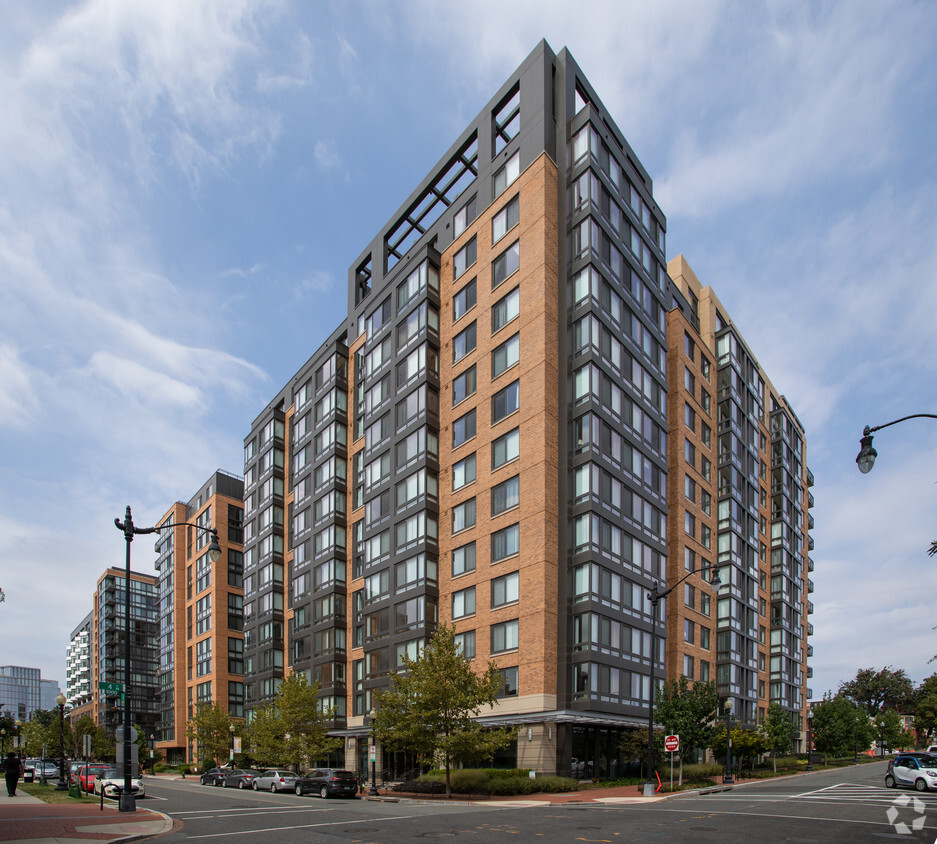 Meridian at Mt. Vernon Triangle - 425 L St NW Washington, DC ...