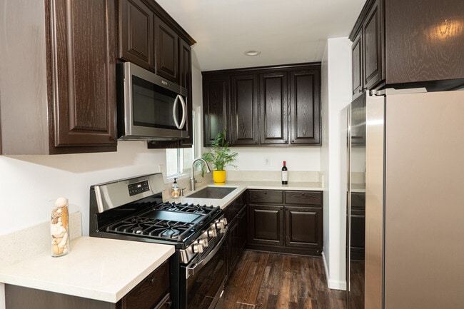 Kitchen - 940 S Bernal Ave