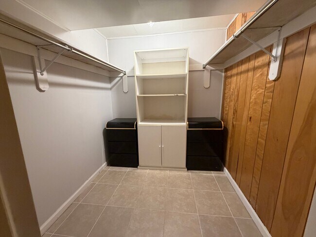 Foto del edificio - 6138 E 129 St