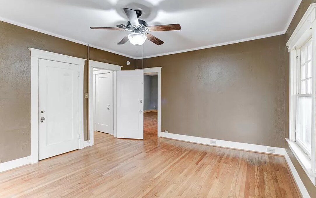 Primary Photo - 703 Avondale St