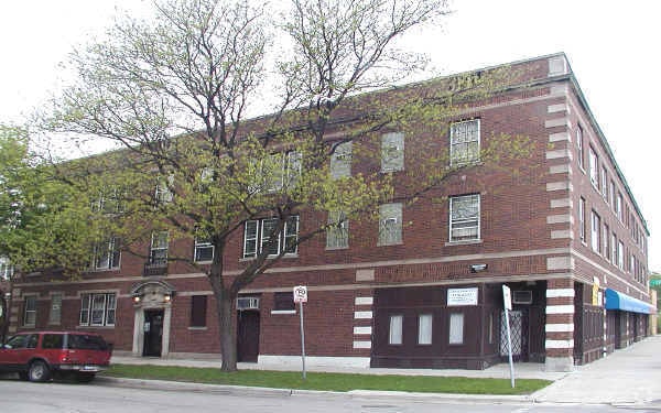 Primary Photo - Crandon Avenue Apartments