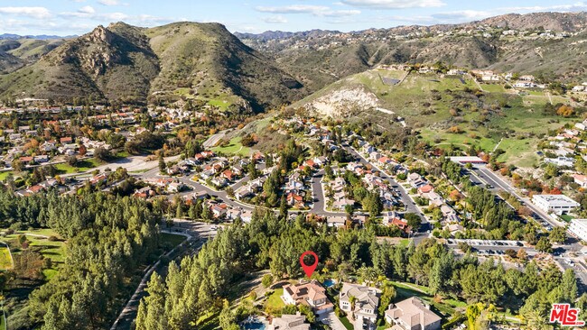 Foto del edificio - 24310 Belford Ct