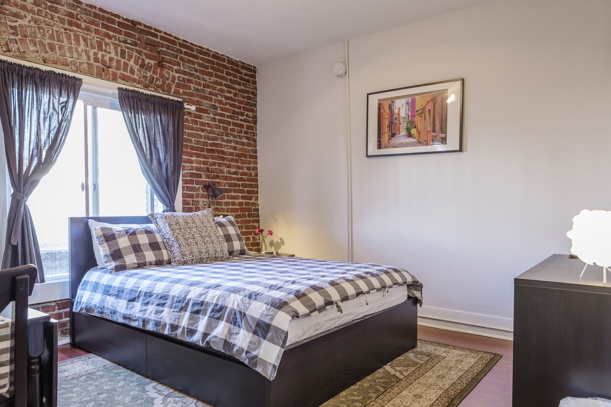 Foto principal - 1420 Flower St