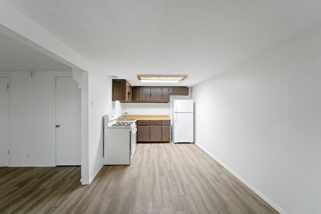 Building Photo - 129 N 1st Ave