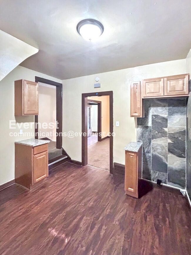 Building Photo - 988 Brunswick Rd