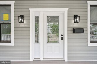 Building Photo - 3547 Finlaw Ave