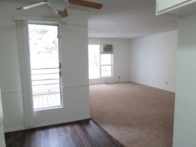 Building Photo - 10902 Fruitland Dr