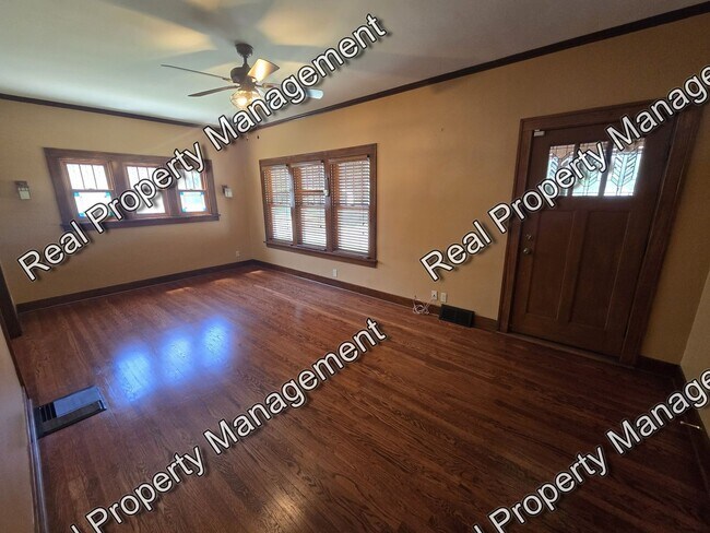 Foto del edificio - Charming Three Bedroom Ranch