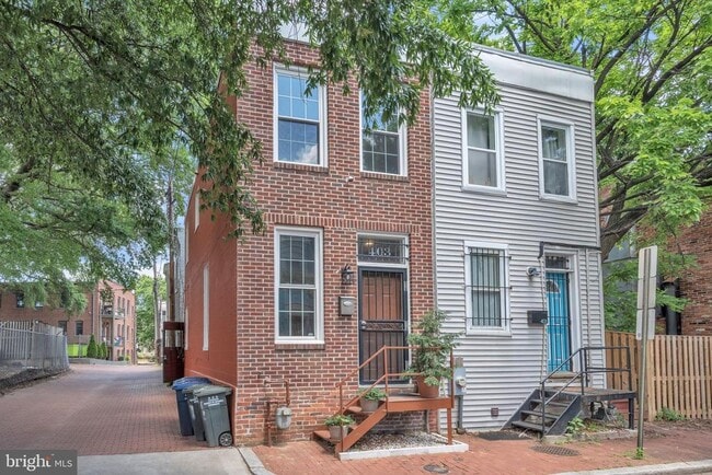 Building Photo - 403 Franklin St NW