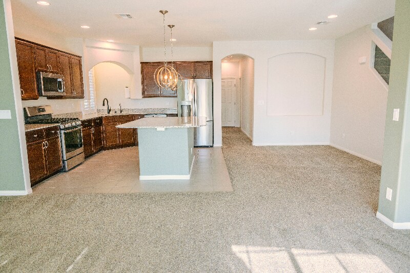 Primary Photo - 7119 W Steele Canyon St