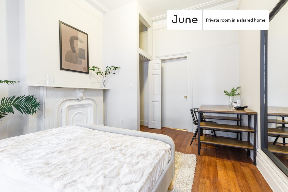Primary Photo - Private bedroom in 4 bed/2 bath Home