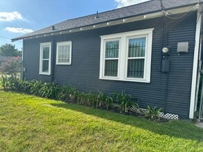 Building Photo - 4802 Siegel St