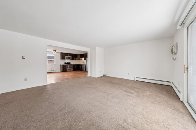 Building Photo - 110 Losson Rd