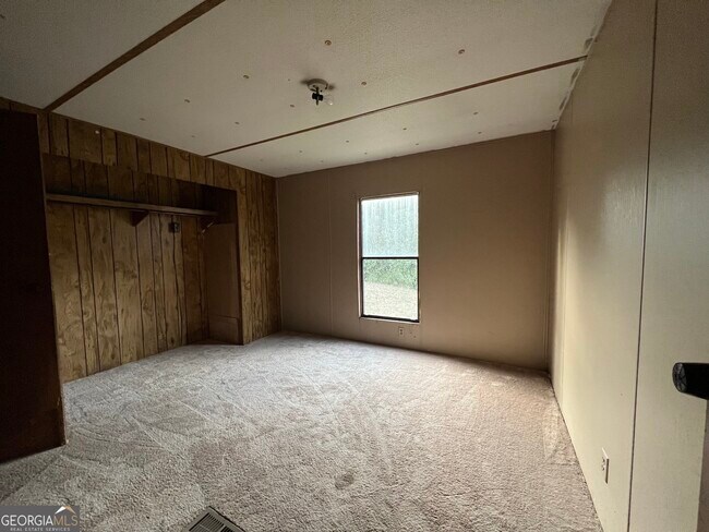 Building Photo - 445 Airline School Rd