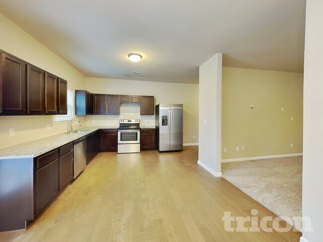 Foto del edificio - 3983 Sitka Dr