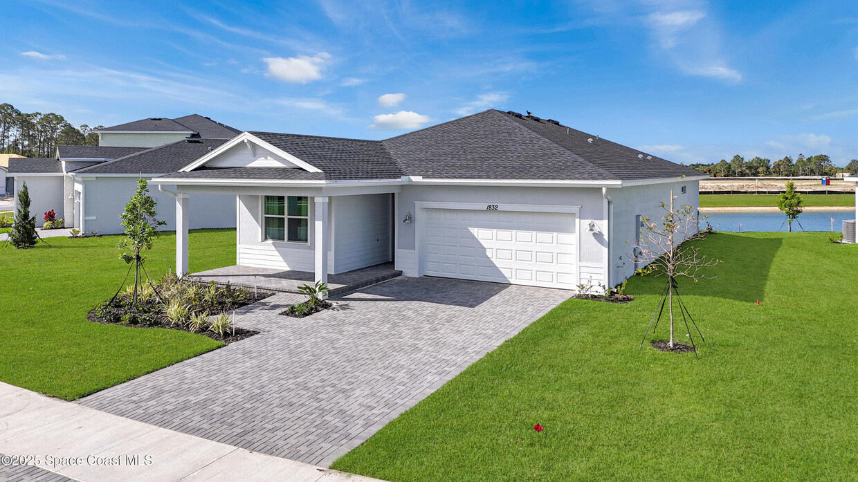 Foto principal - 1832 Marigold Trl NW