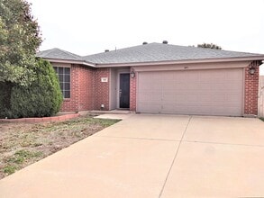 Building Photo - 641 Raven Dr