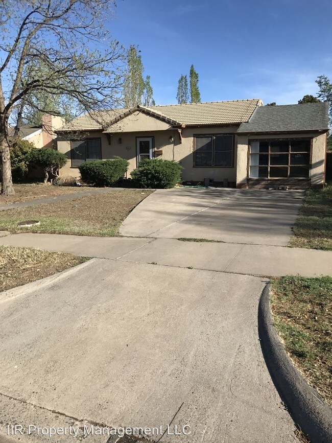 Foto del edificio - 3 br, 1 bath House - 1109 W. 3rd St