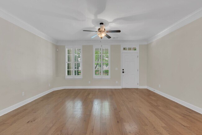 Foto del edificio - Charming Townhome in the Heart of Berry Fa...