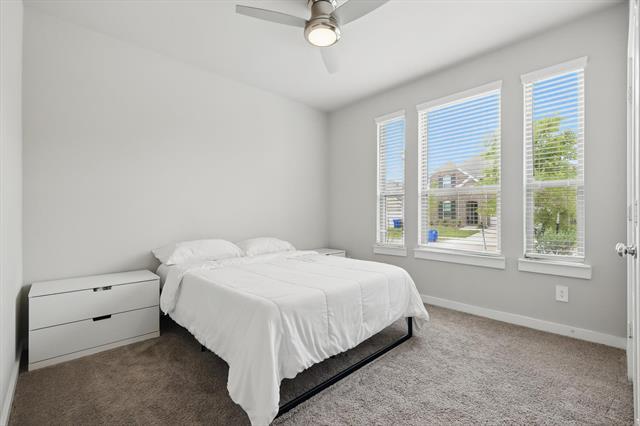 Building Photo - 2321 Spring Side Dr