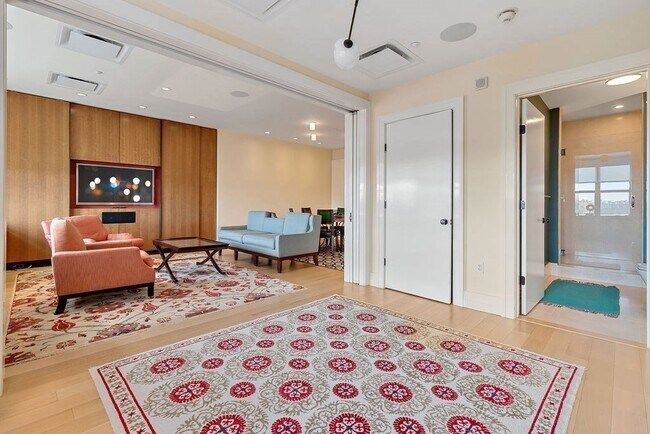 Foto del edificio - 306 Columbus Ave