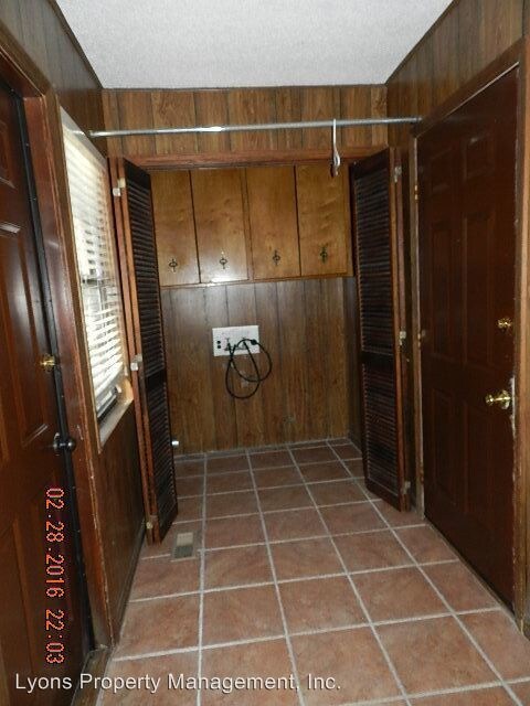 Building Photo - 4 br, 3 bath House - 2527 JERRY JONES DR