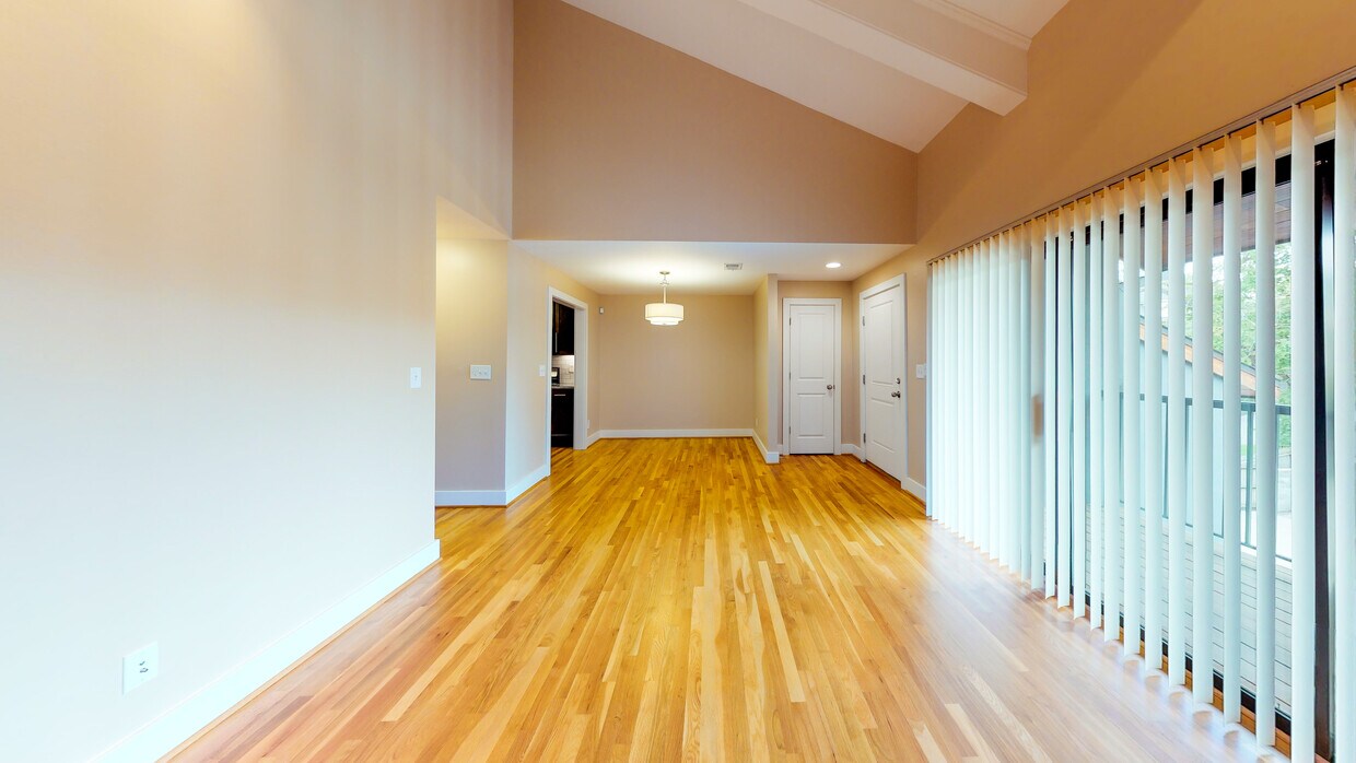 Foto principal - 4060 McGee St