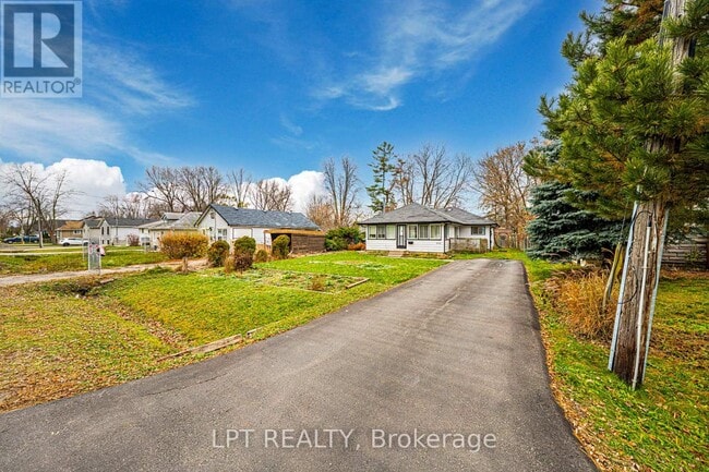 Photo du bâtiment - 206 Bayview Ave