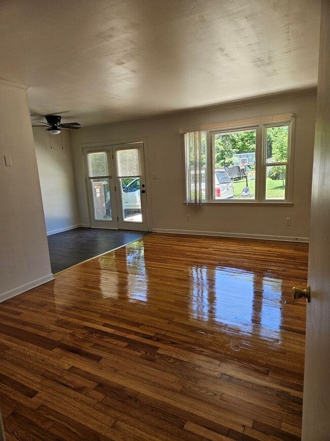 Foto del edificio - 203 9th Ave NW