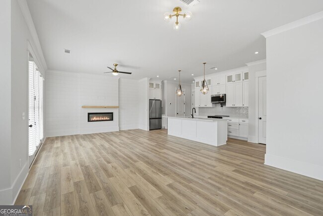 Foto del edificio - 331 Orchid St