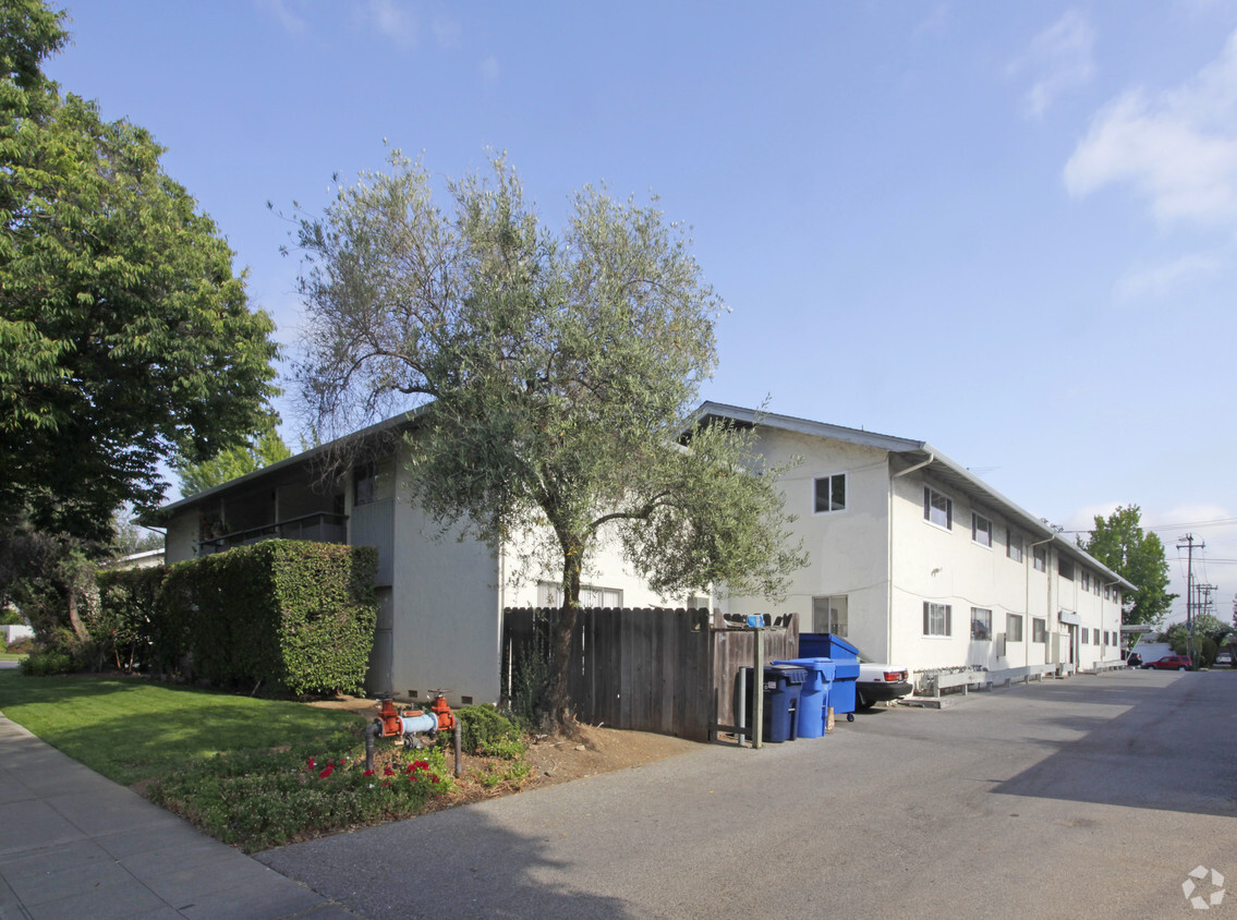 Primary Photo - Ontario Arms Apartments