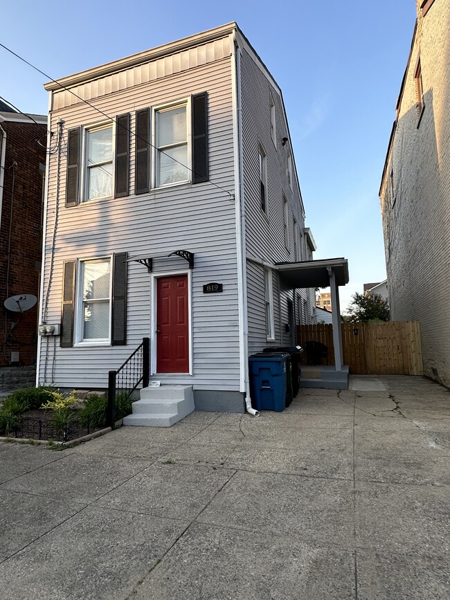 First floor apartment with off-street parking - 819 Central Ave