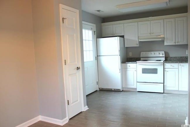 Building Photo - 1013 Mistletoe Ct