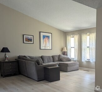 Building Photo - 3705 NE 157th Ave