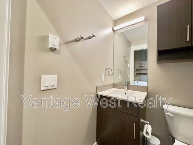 Photo du bâtiment - 925-925 Leon Ave