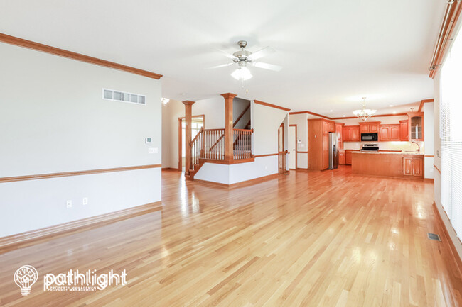 Foto del edificio - 3925 SW Granite Lane, Lee'S Summit, MO, 64082