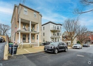 Building Photo - 11 Hardan Rd