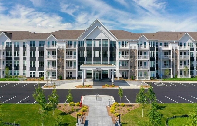 Building Photo - The Legends of Blaine 55+