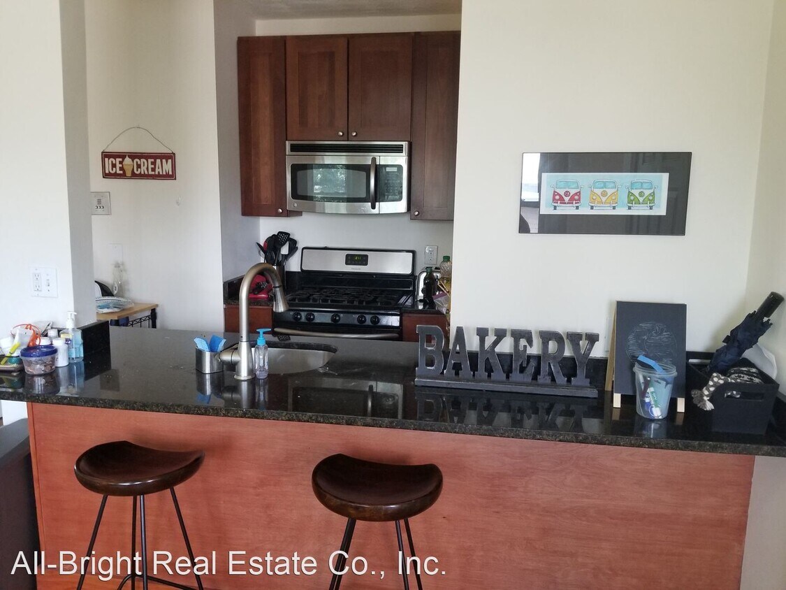 2 br, 1 bath House 100 Saint Marys 100... House Rental in Boston