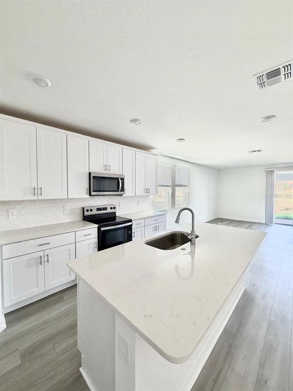 Foto del edificio - 4555 Windy Oak Wy