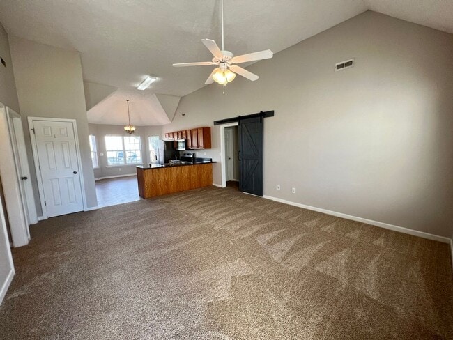 Building Photo - 3 Bed 2 Bath with Bonus in North Blackman ...